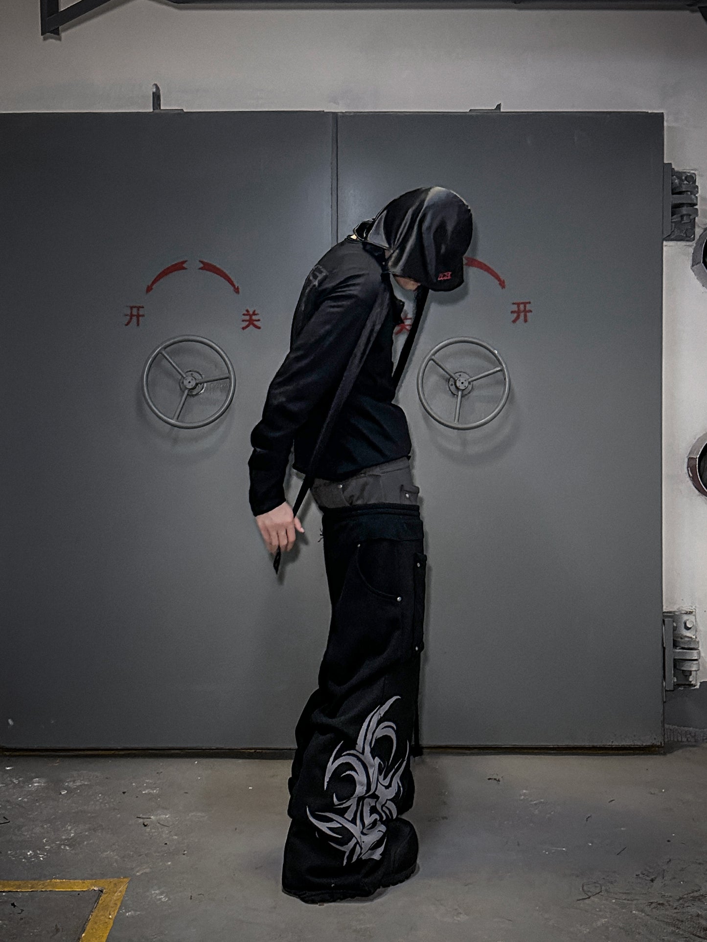 Totem printed baggy sweatpants